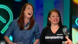 CNNE 275015 - 160406213000-cnnee-cala-veronica-herrera-y-joanna-hausmann-hispanicize-2016-00044511-story-top