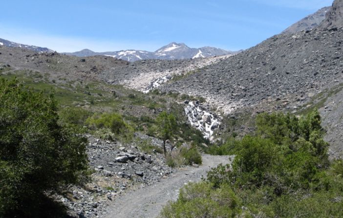 Argentina tendrá que adaptar 60 kilómetros de carreteras alrededor de este túnel y Chile deberá construir 13 kilómetros de vías.