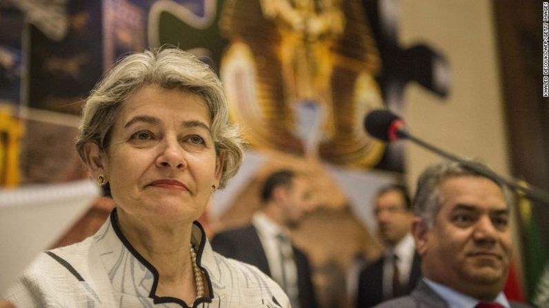 Irina Bokova actualmente está en su segundo periodo como directora general de la UNESCO, la agencia de la ONU para la educación y el patrimonio cultural. Antes de esto, Bokova fue embajadora de Bulgaria en Francia y Marruecos y sirvió como jefe de asuntos legales y políticos en la misión de Bulgaria en las Naciones Unidas en Nueva York.