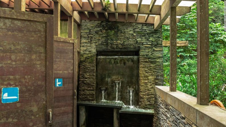 Parque Nacional Taroko, Taiwán — No hay escasez de agua en este baño ubicado en las cataratas de Baiyang en Taiwán.