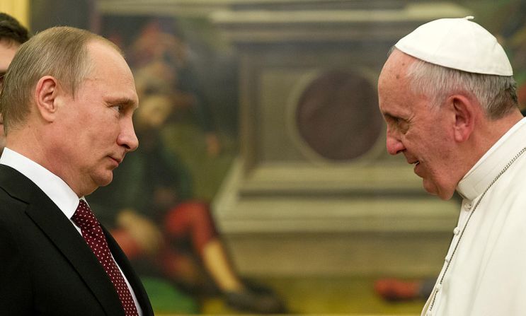 Francisco con el presidente de Rusia Vladimir Putin en una audiencia privada en el Vaticano en 2013.