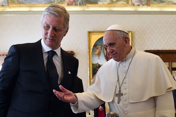 El pontífice recibió al rey Felipe de Bélgica en marzo de 2015. GABRIEL BOUYS/AFP/Getty Images)