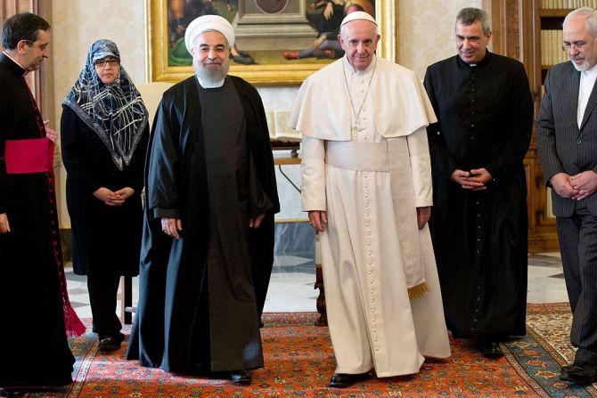 Aquí con el presidente de Irán Hassan Rouhani y el ministro de Exteriores de ese país.