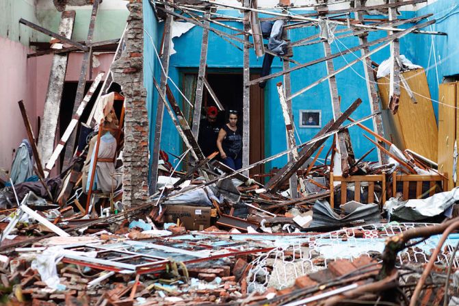 El gobierno de Uruguay decretó luto nacional por la víctimas del tornado en Dolores.