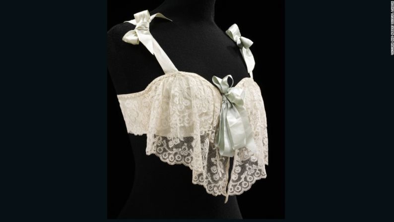 Bustier de satín y encaje. 1905