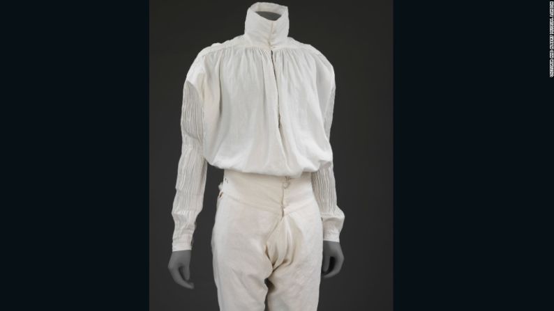 Camisa de lino masculina, Gran Bretaña, 1775-1800 y calzoncillos, Francia, 1775-1799