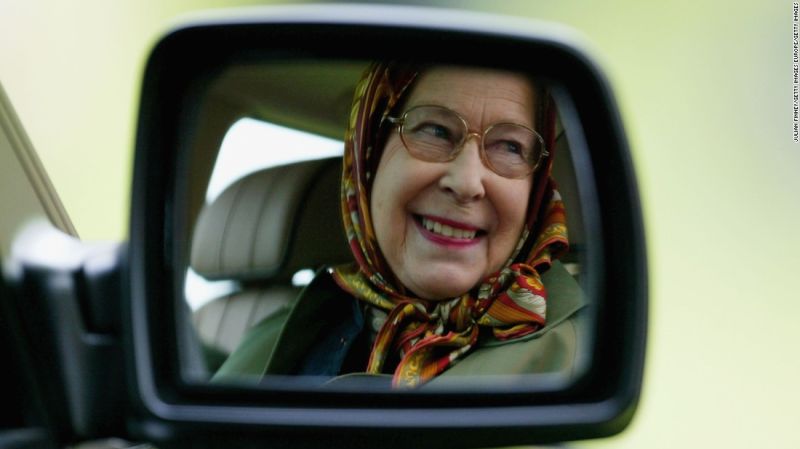 Land rover: el auto apto para una reina | cnn