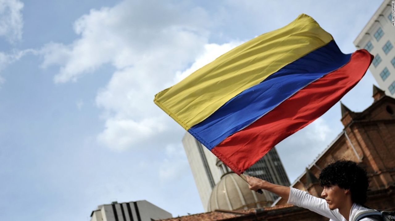 CNNE 280119 - 160425124246-getty-colombia-foto-archivo-bandera-super-169