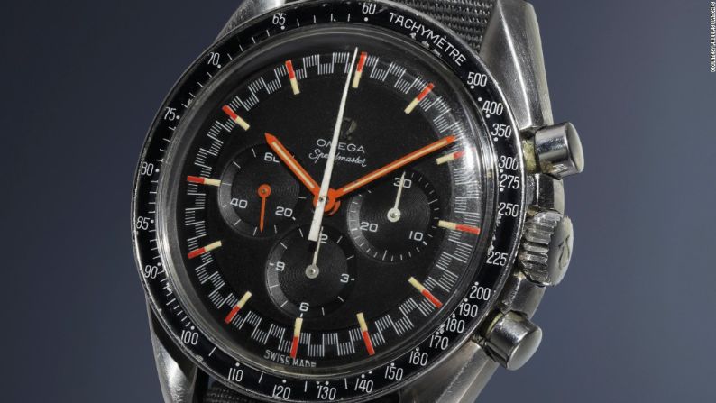 Omega Speedmaster Ref. 145.012-67 SP, valor aproximado 62.000 dólares (Phillips).