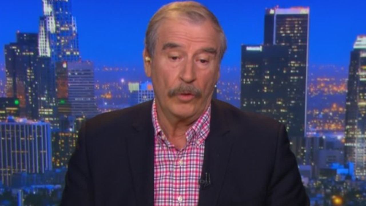 CNNE 283119 - 160505235040-cnnee-perspectivas-intvw-vicente-fox-opinion-sobre-trump-y-su-muro-00044711-story-top