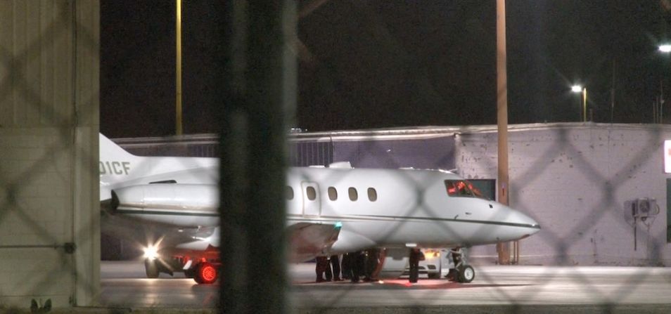 Un avión de la Policía Federal de México llevó a Ciudad Juárez, Chihuahua -en la frontera con EE.UU.- al narcotraficante Joaquín "El Chapo" Guzmán.