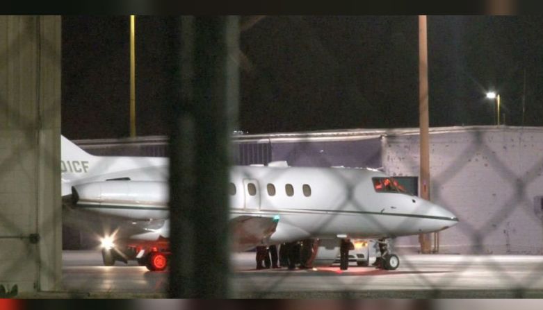 Un avión de la Policía Federal de México llevó a Ciudad Juárez, Chihuahua -en la frontera con EE.UU.- al narcotraficante Joaquín 'El Chapo' Guzmán.