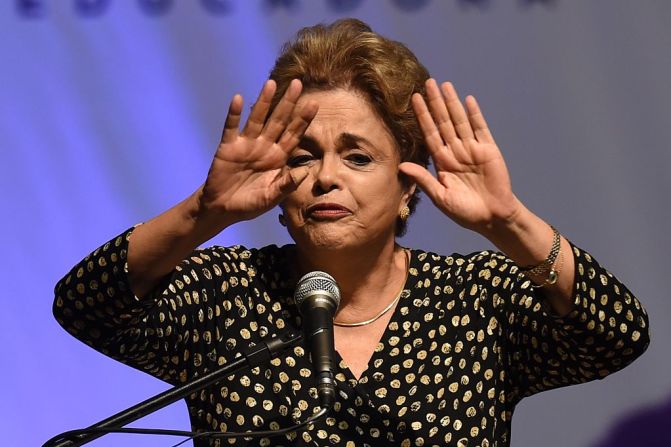 Día crucial para Rousseff: el Senado de Brasil decidirá hoy si inicia el proceso que determinará si la presidenta irá a juicio político, acusada de violar las leyes presupuestarias con préstamos de bancos estatales para cubrir el déficit en el país.