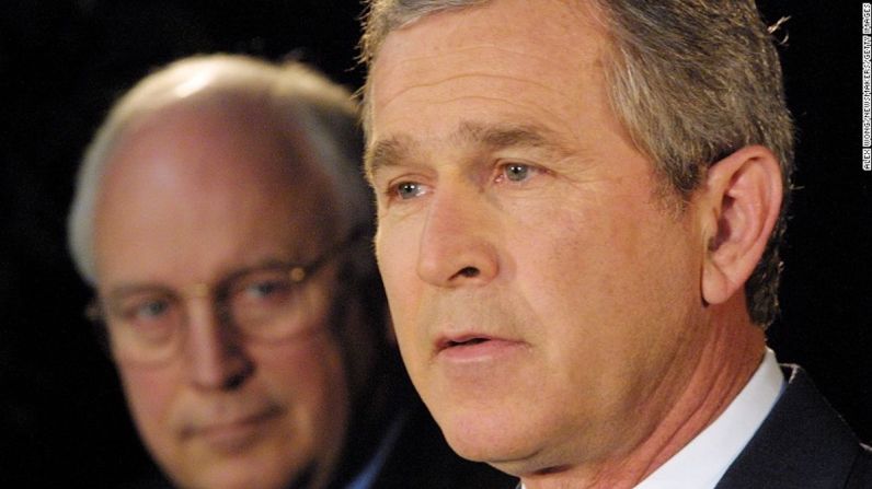 Libros enteros se han escrito sobre las imprudencias de George Bush durante su presidencia. Una de ellas es fueron las críticias que le hizo a un periodista del New York Times.