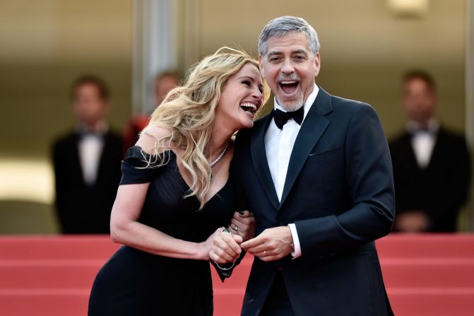 Los actores Julia Roberts y George Clooney durante la premiere de la cinta 'Money Monster'.