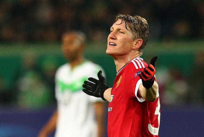 A pesar de que Bastian Schweinsteiger, capitán de la selección de Alemania, está lesionado, aún hay un lugar para él en la Eurocopa, según el entrenador Joachim Löw.