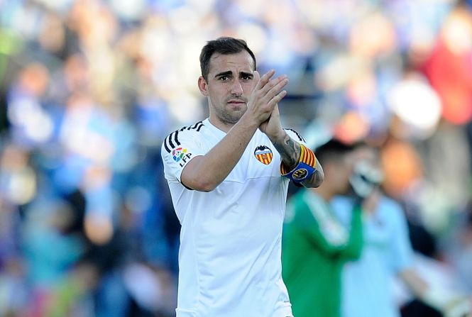 El delantero del Valencia Español Paco Alcácer fue el máximo goleador de España en la fase de clasificación con cinco goles en ocho partidos. Pero al parecer no fue suficiente para el entrenador español para incluirlo en la lista preliminar de ‘La Roja'.