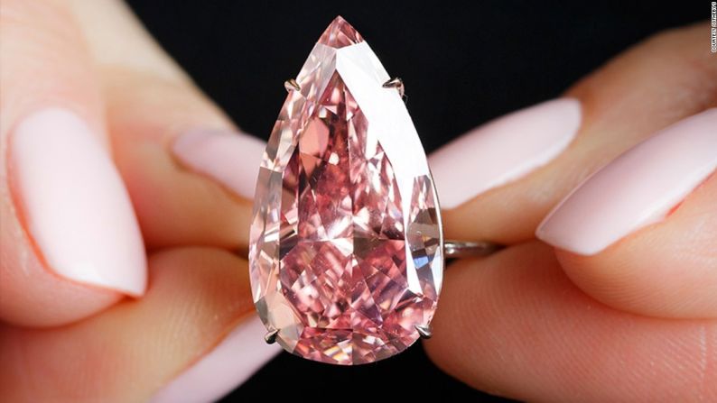 El 'Unique Pink' es el diamante rosado intenso de lujo más costoso jamás vendido en una subasta.