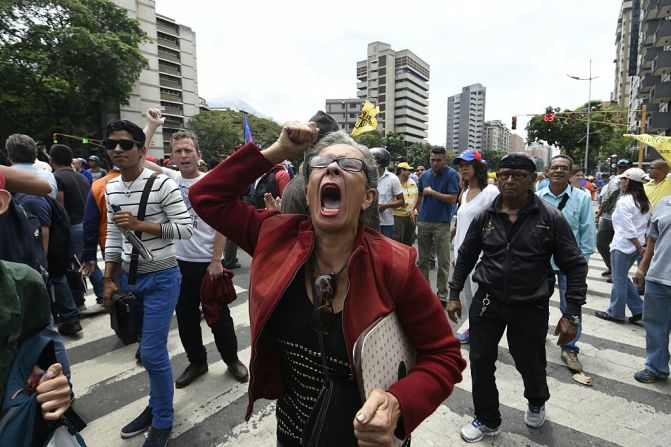 Miles de manifestantes se tomaron las calles de Venezuela protestando contra el Consejo Nacional Electoral para que dé luz verde al proceso de referendo revocatorio contra el presidente Nicolás Maduro.