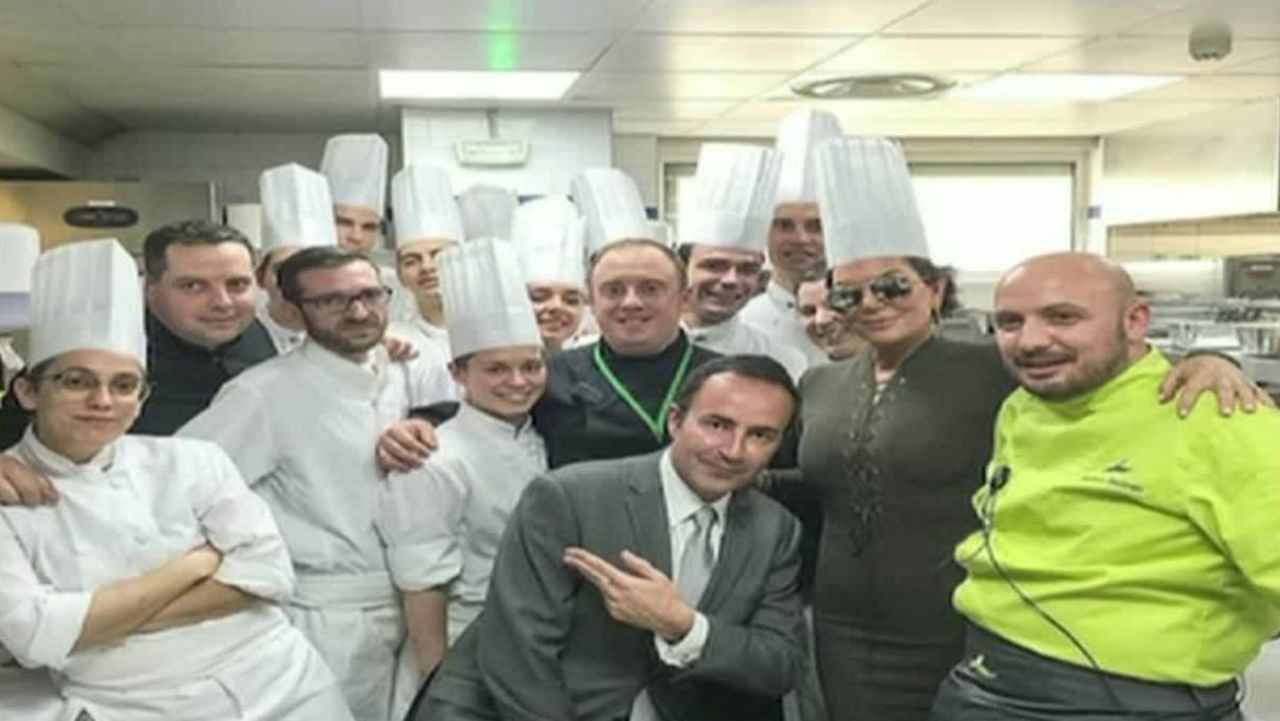 CNNE 287177 - 160520102941-cnnee-pkg-juan-carlos-arciniegas-cannes-gastronomia-chef-00014415-exlarge-169