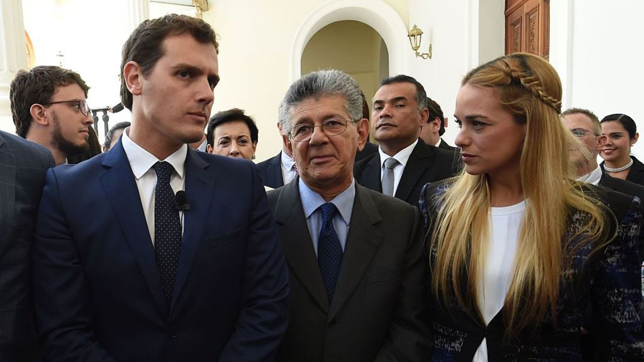 CNNE 288179 - venezuela-opposition-rivera-tintori-ramos allup