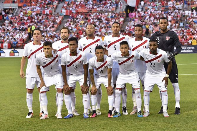 La selección nacional de fútbol de Perú tuvo una buena participación en las dos versiones anteriores de la Copa América en 2011 y 2015, quedando en tercer lugar en ambos torneos.