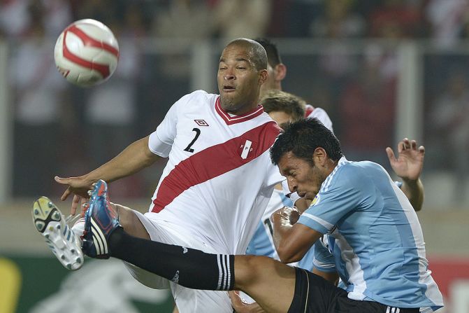 La selección nacional de fútbol de Perú antes del partido amistoso contra El Salvador en el Estadio RFK de Washington, el 28 de mayo de 2016.