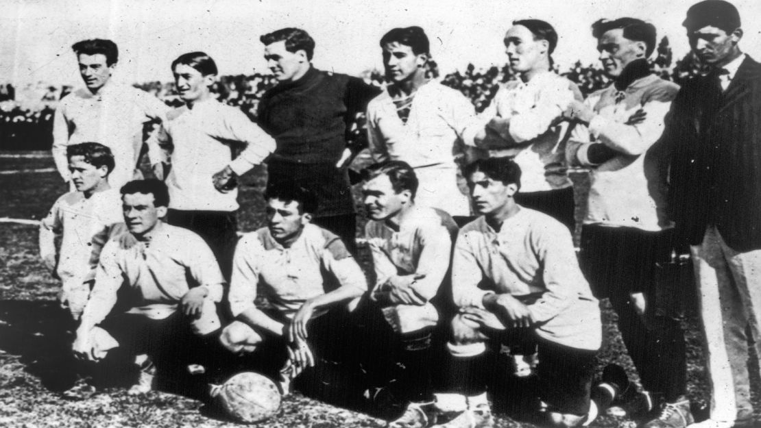 El seleccionado de Uruguay en el Campeonato Sudamericano, circa 1917.