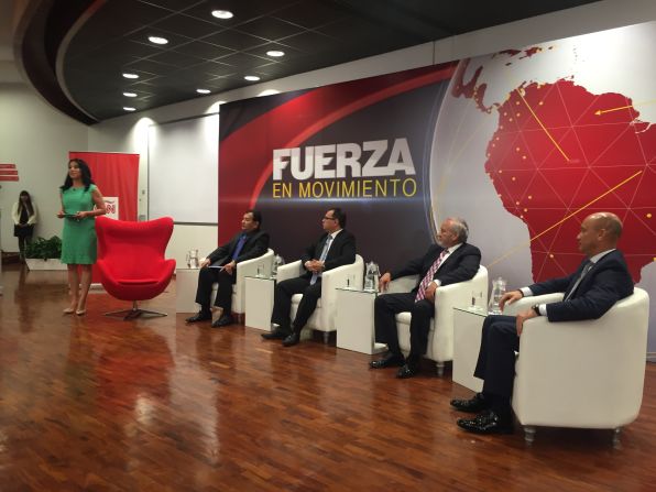 Gabriela Frías; Jorge Montenegro, viceministro de Desarrollo e Infraestructura Agraria; Marco Vinelli, profesor de la Maestría en Administración de Agronegocios de la ESAN; Samuel Dyer, presidente de Camposol; y César Zorrilla, CEO de Organic Sierra y Selva.