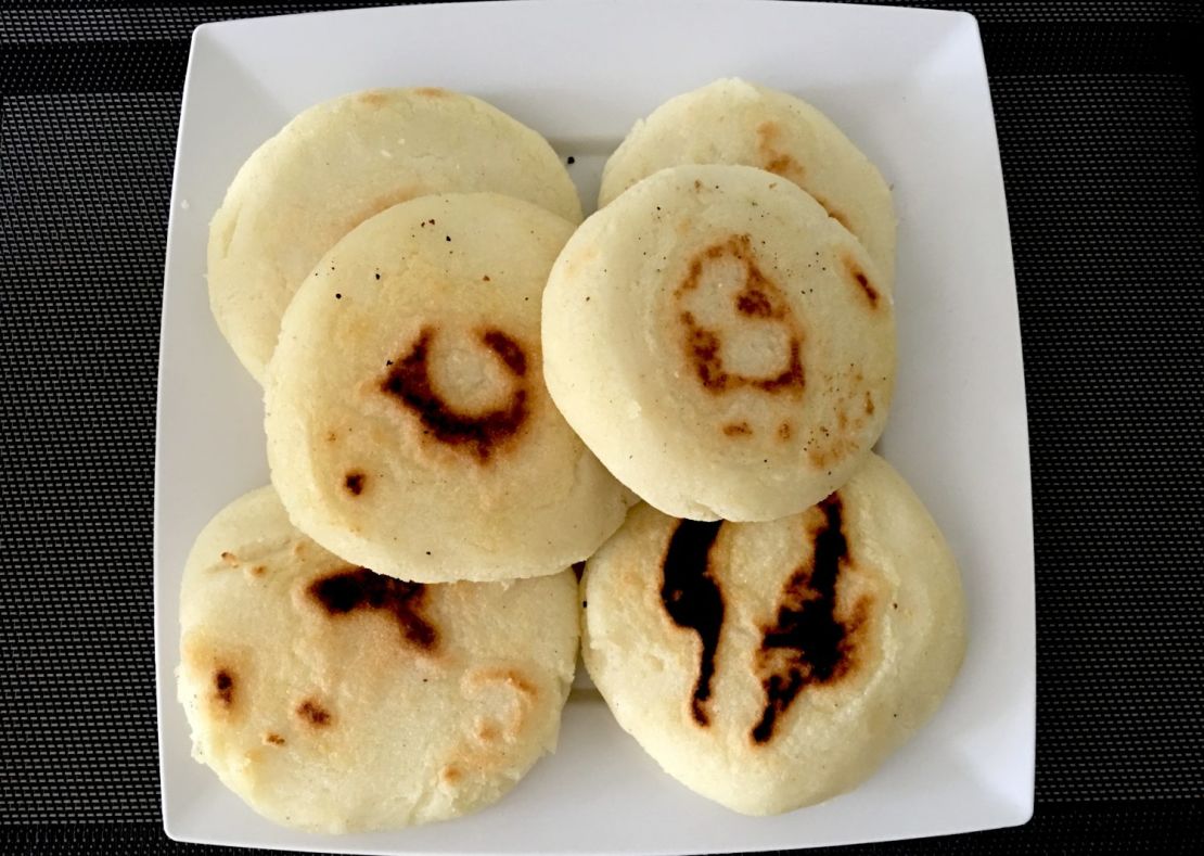 CNNE 292643 - arepas