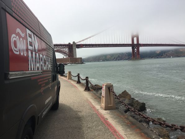 En el Embarcadero de San Francisco nos encontramos con este memorial a las personas que se han lanzado desde el Golden Gate.