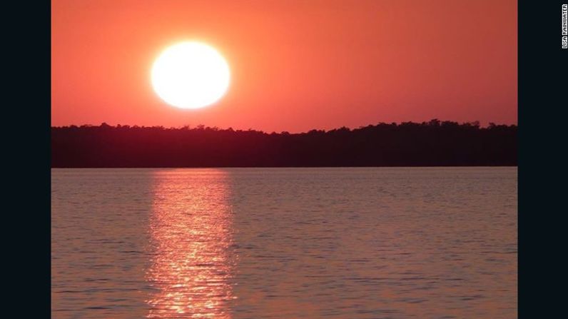 Lisa Rainwater tomó esta foto de la luna que pudo ver en Florida.