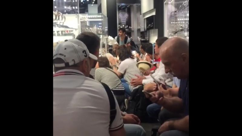 Así lograron sobrevivir al ataque en el aeropuerto de Estambul