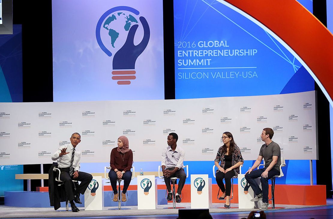 Obama junto a los jóvenes emprendedores