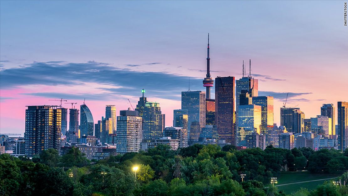 CNNE 2f2371e4 - 170908143601-amazon-hq2-cities-toronto-780x439