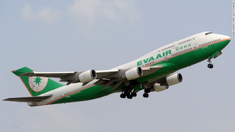 8. EVA Air — Luego de hacer su debut el año pasado en el top de las 10 aerolíneas más importantes, la compañía taiwanesa EVA Air subió dos lugares en el listado de 2016. También fue nombrada como la mejor aerolínea transpacífica.