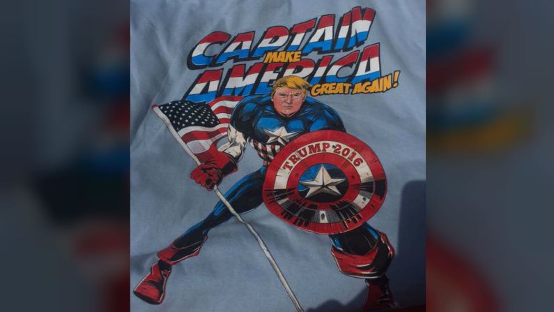 Estas son algunas de las camisetas alusivas a Donald Trump que se venden en los alrededores de la Convención Nacional Republicana en Cleveland. El precio: 20 dólares. Crédito: Marysabel Huston-Crespo/CNN