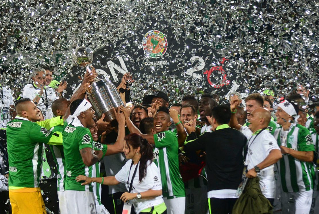 Los jugadores del Atlético Nacional celebran tras ganar la Copa Libertadores del 2016.