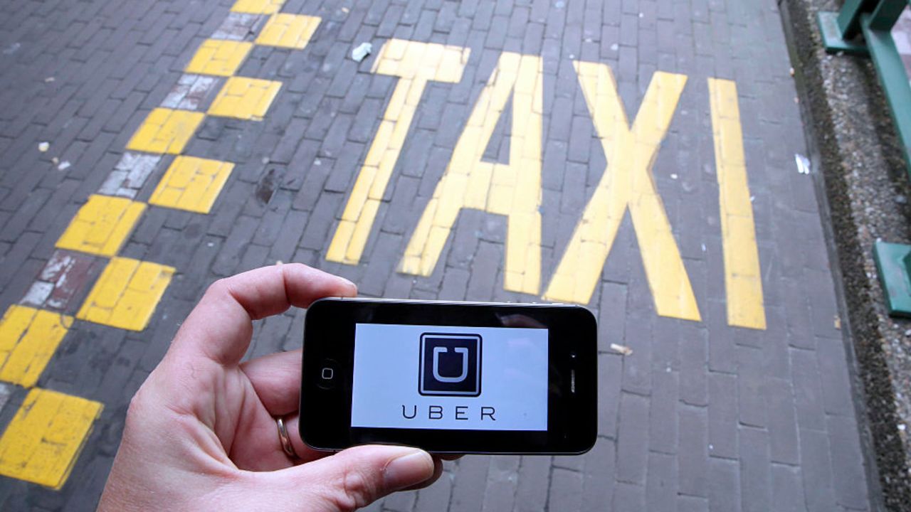 La venta de operaciones en China de Uber beneficiará a varias empresas tecnológicas, entre ellas, Apple.