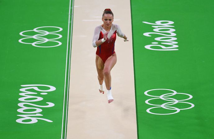 Al menos 270 deportistas rusos podrán ponerse a pensar en sus respectivas disciplinas. En la foto, la gimnasta artística Maria Paseka.