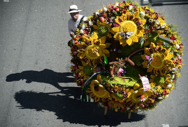 La Feria de las Flores se desarrolla durante 10 días en Medellín, Antioquia, al noroccidente de Colombia.