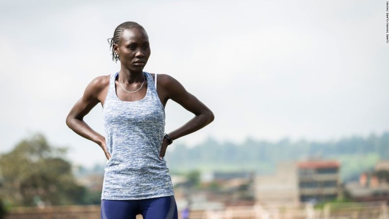 Anjelina Nadai Lohalith, Sudán del Sur, atletismo, prueba de 1.500 metros — Lohalith de 21 años dejó su país cuando sólo tenía ocho años. Mientras su familia aún permanece en Sudán del Sur, ella compite en el equipo olímpico de Río en la prueba de 1.500 metros de atletismo.