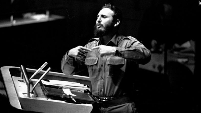 Castro da un discurso en la Asamblea General de la en septiembre de 1960.