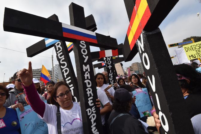 La marcha 'Ni Una Menos' se ha realizado en países como Argentina y Uruguay.