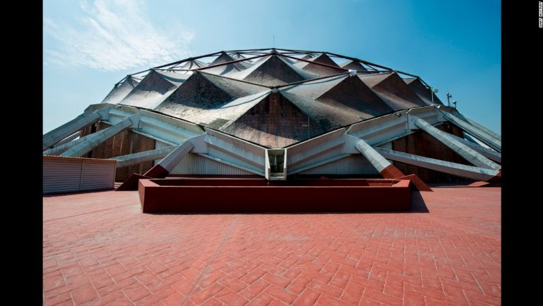 Palacio de los Deportes. Ciudad de México, México, 1968.