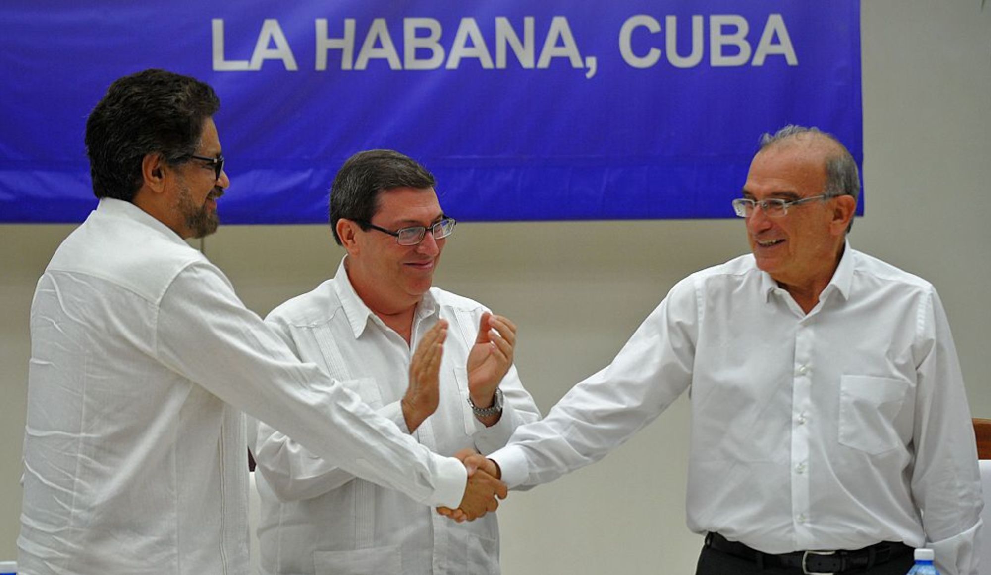 CNNE 315088 - cuba-colombia-farc-peace accord