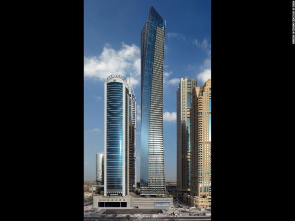 Ocean Heights, Dubai, Emiratos Árabes Unidos – Es un rascacielos residencial en la Marina de Dubai. Ocean Heights tiene 310 metros de altura y 83 pisos. Esta es la segunda torre en espiral más alta del mundo terminada y fue diseñada por el arquitecto estadounidense Andrew Bromberg de Aedas.