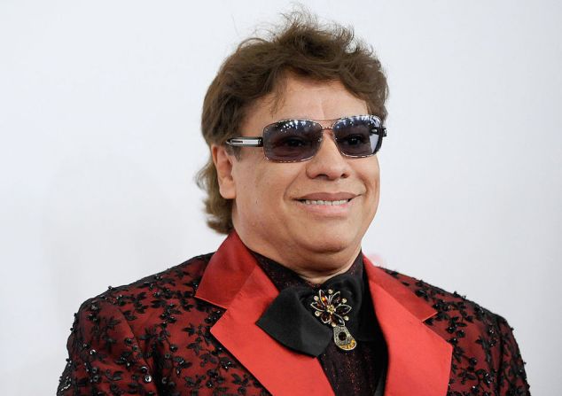 Juan Gabriel llega al evento Person Of The Year, en su honor, en el Mandalay Bay Resort & Casino, de Las Vegas el 4 de noviembre de 2009.