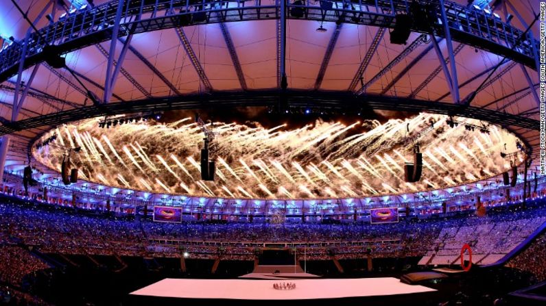 Los Juegos Paralímpicos se pusieron en marcha con una ceremonia llena de samba y color en el estadio Maracaná.