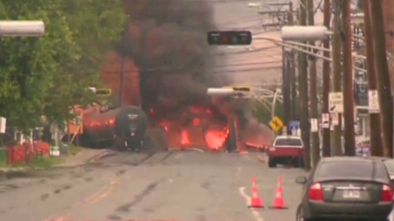 40 personas desaparecidas tras el choque de un tren en canadá | cnn
